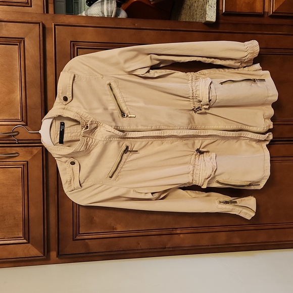 Jacket - Picture 3 of 3